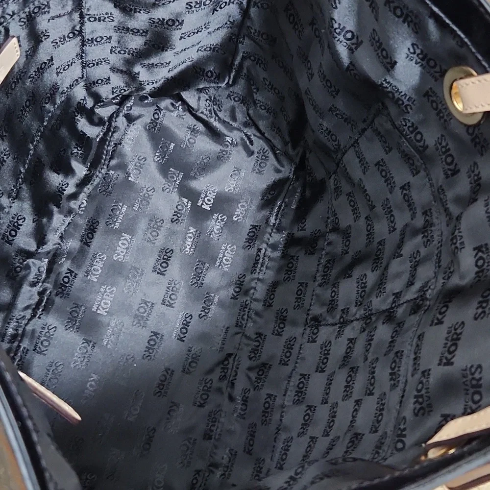 Michael Kors Jet Set Tote